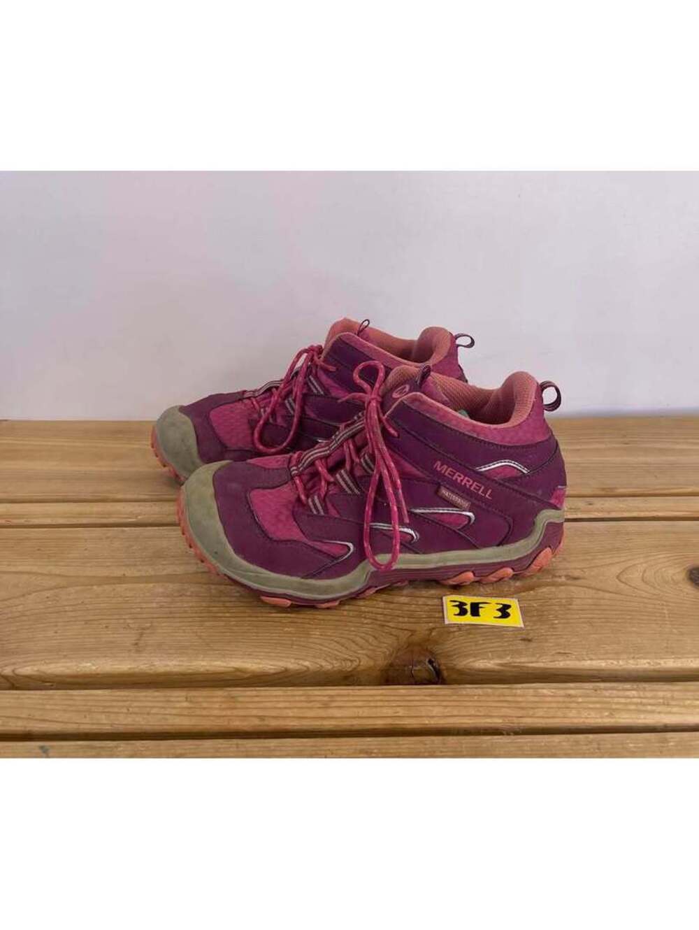 Merrell Waterproof Hiking Boots Youth Size 4